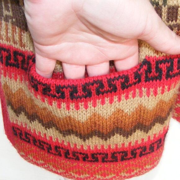 ALPACA Sweater Vest, M/L, Red, Animals, Knit, Pockets, Sleeveless - Picture 5 of 10
